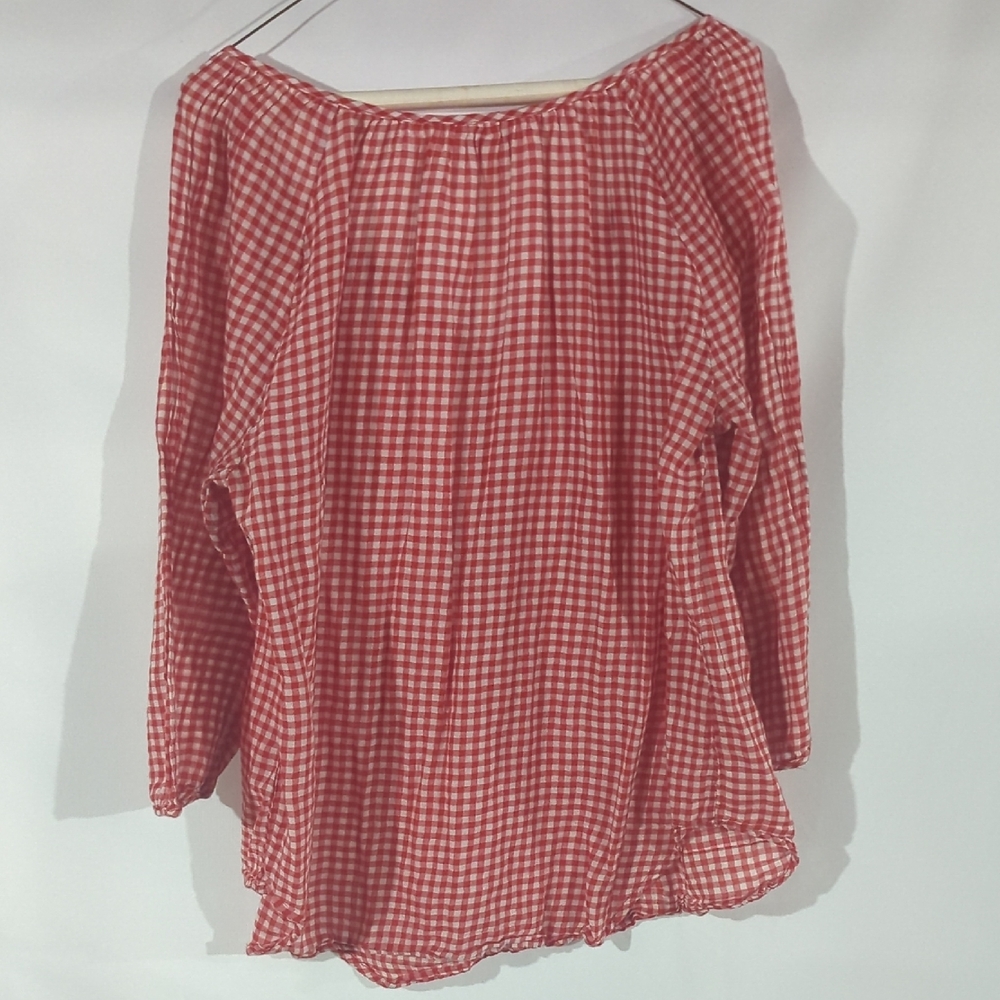 Stylish Red Gingham Blouse - Picture 7 of 8